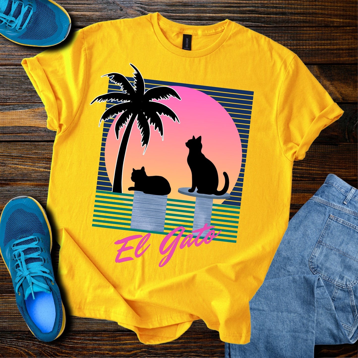 El Gato Retro T-Shirt