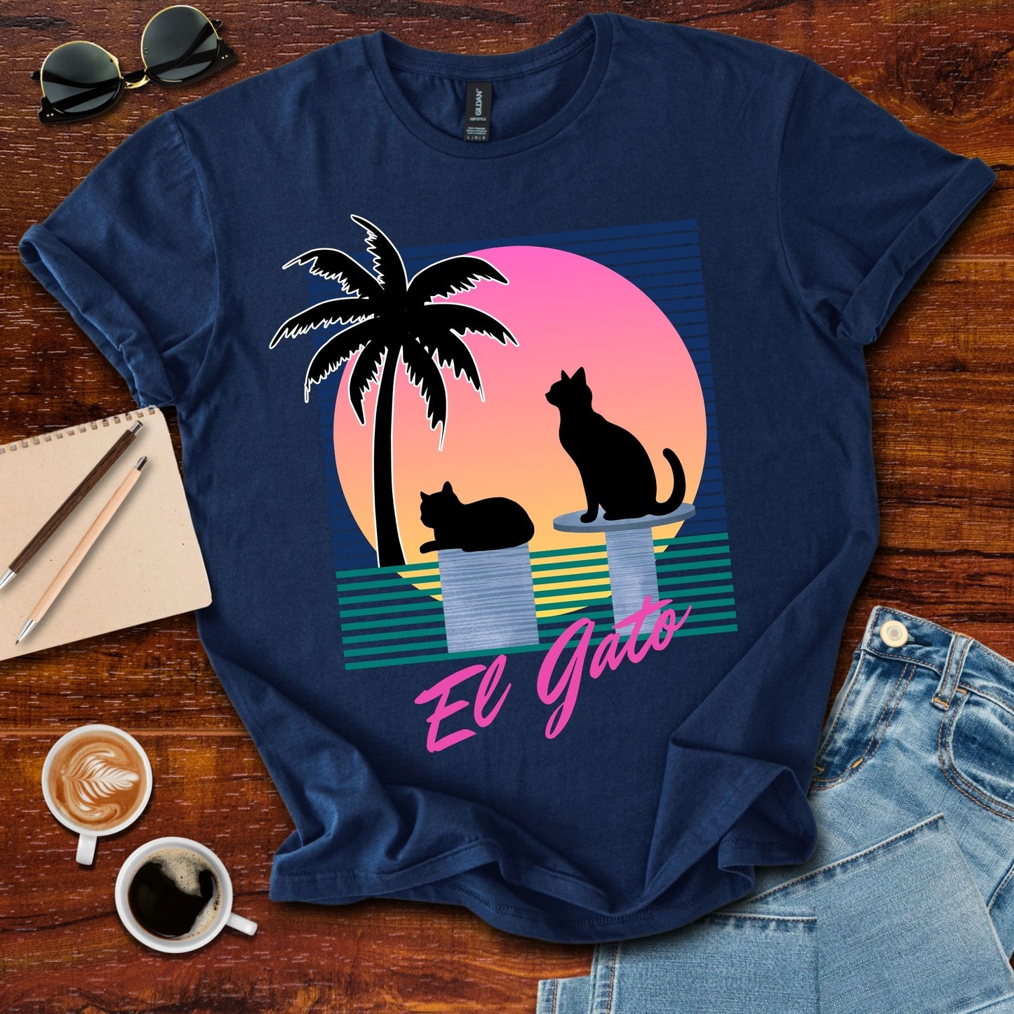 El Gato Retro T-Shirt